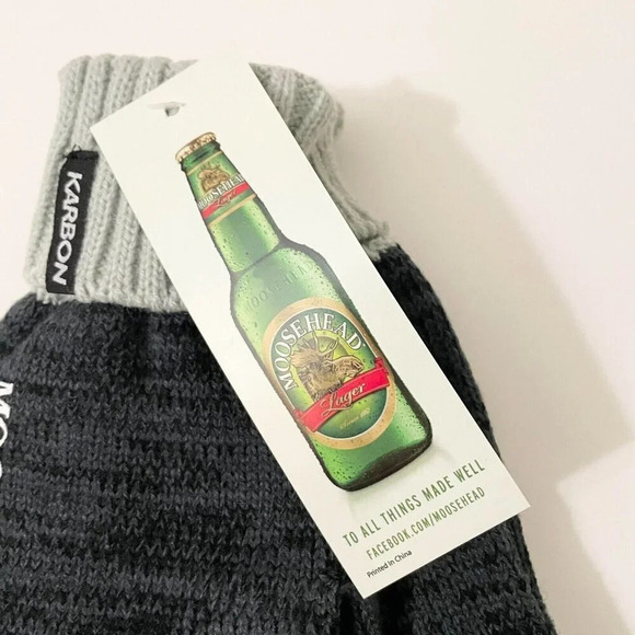 Karbon Moosehead Lager Beer Winter Hat Beanie Toque and Mittens - Picture 10 of 12